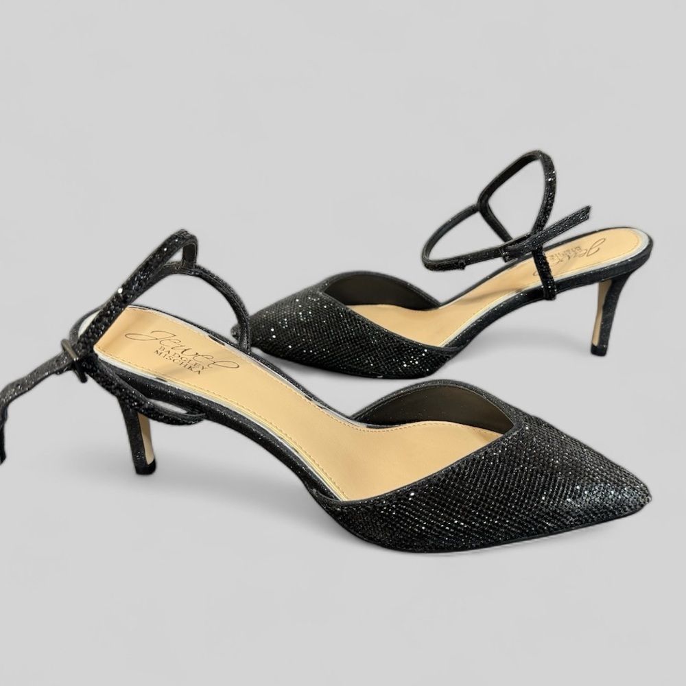New size 7.5 Jewel Badgley Mischka Georgina Pointed Toe Mid Heel